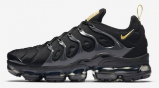 Nike Air VaporMax Plus Spor Ayakkabı (BQ5068-001)